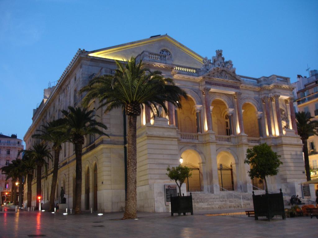 Ibis Budget Toulon Centre Exterior photo